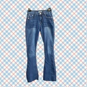 Red Bottoms Flare Leg Frayed Hem Bottom Stretchy Blue Jeans Juniors 5/27